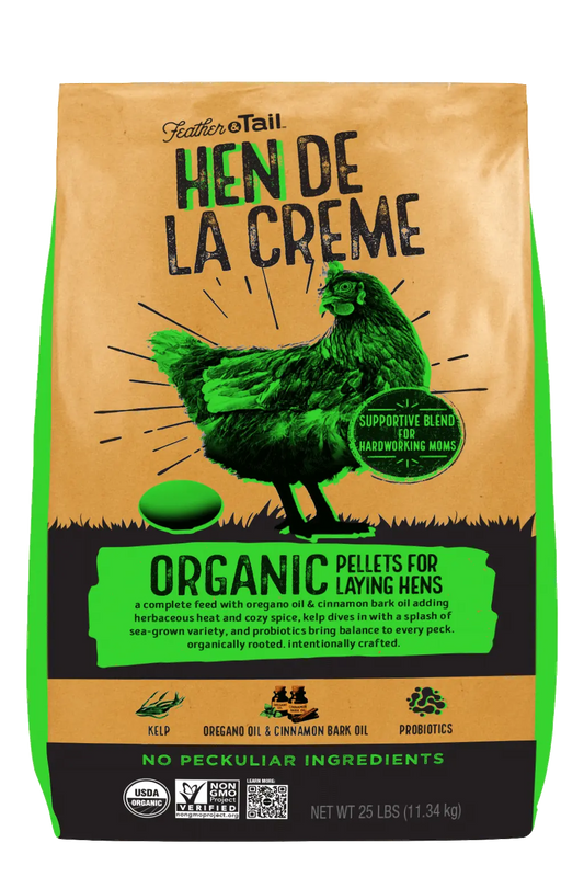 Feather & Tail™ Hen De La Creme